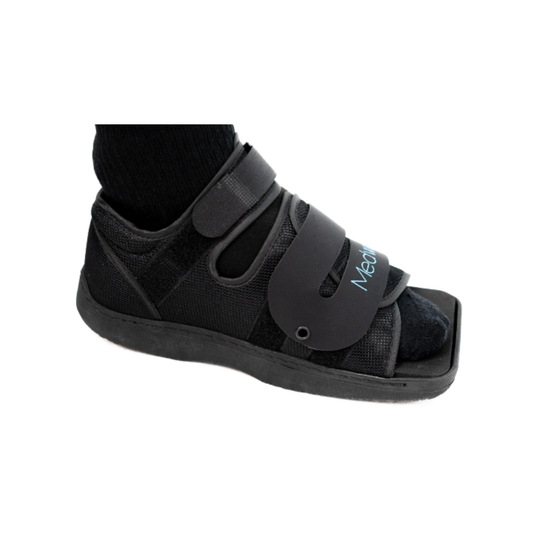 ZAPATO POST-OPERATORIO. COLOR NEGRO